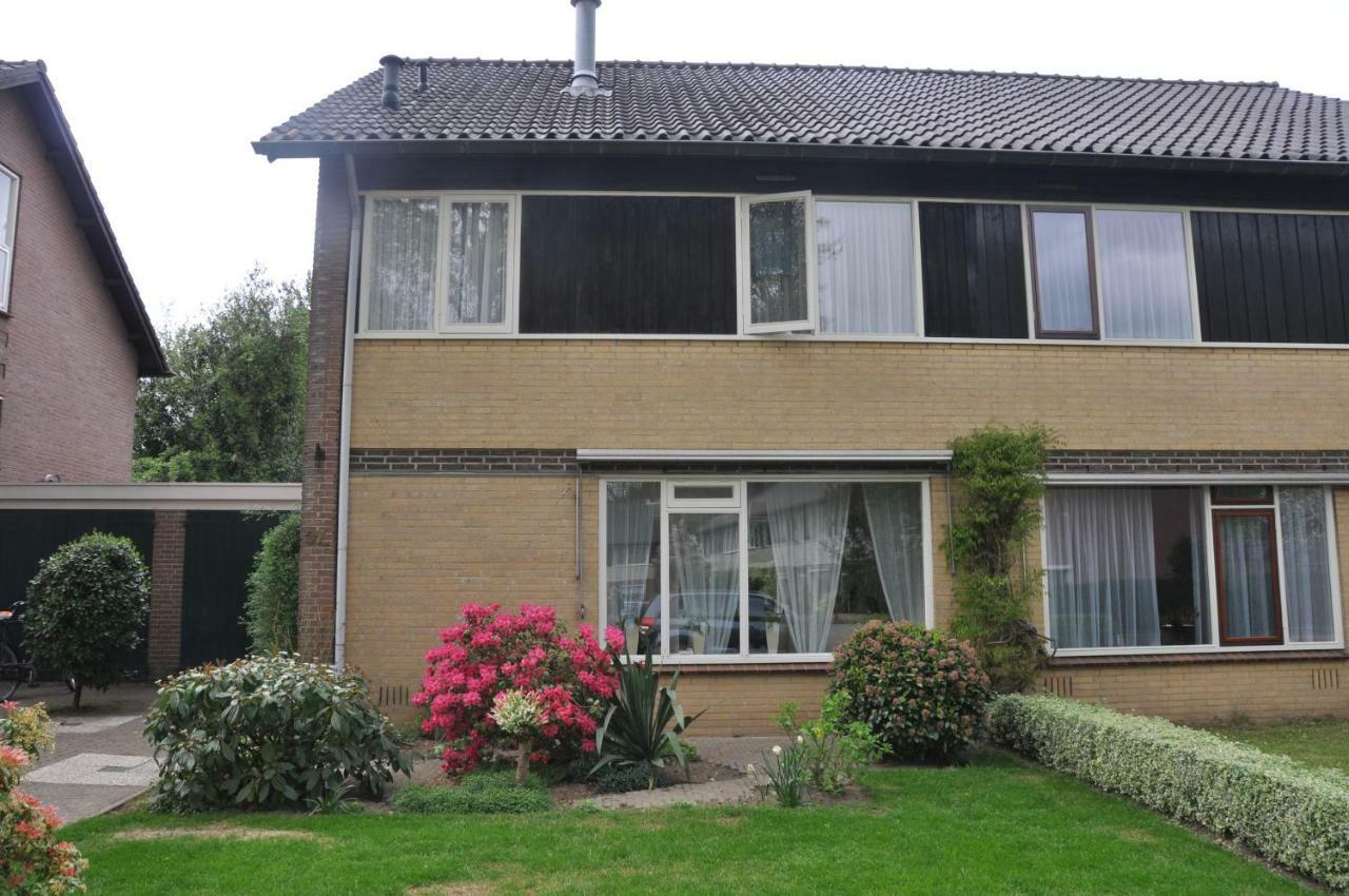 Huize Huizinga Bed and Breakfast De Steeg Exteriör bild