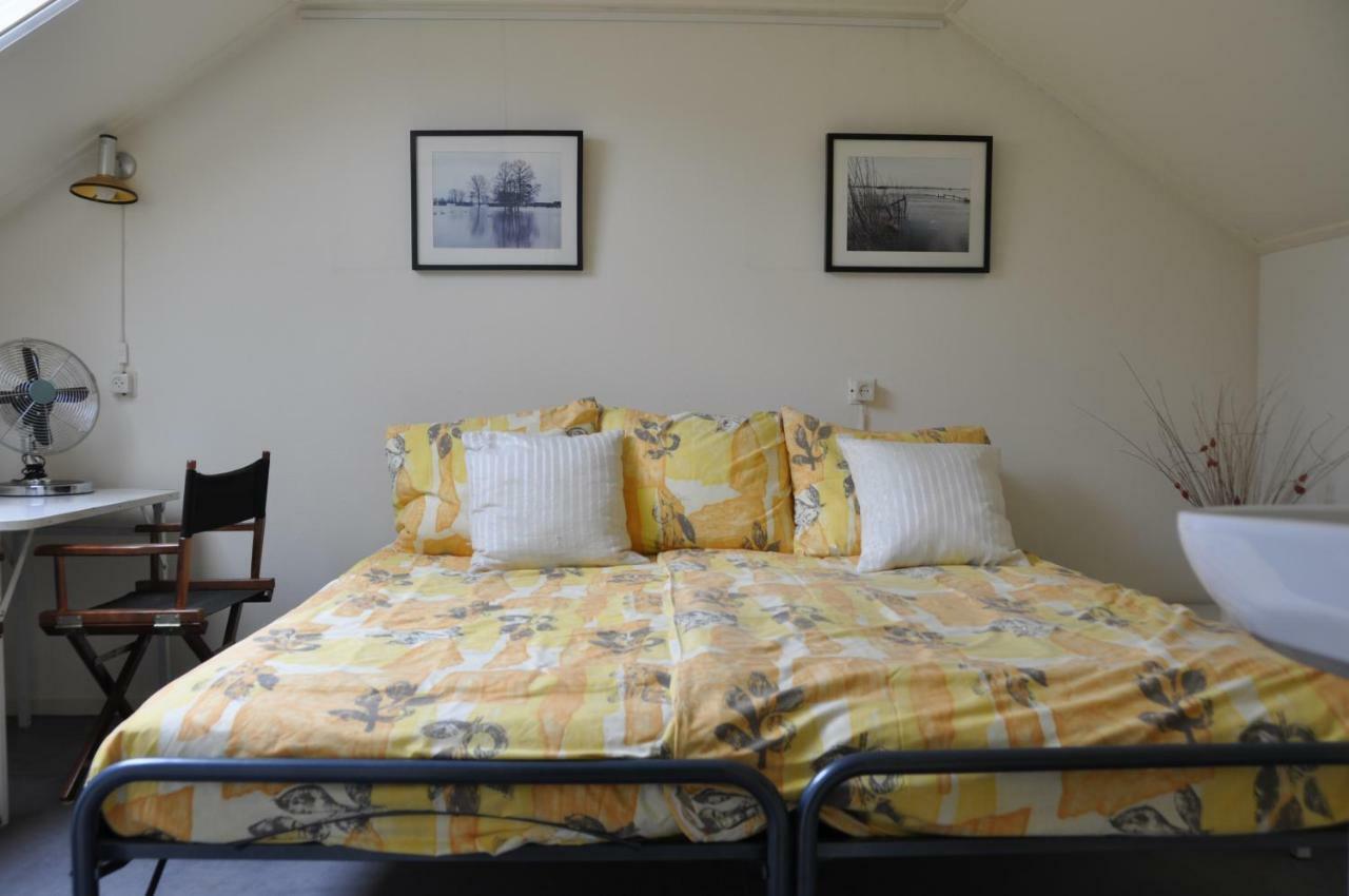 Huize Huizinga Bed and Breakfast De Steeg Exteriör bild